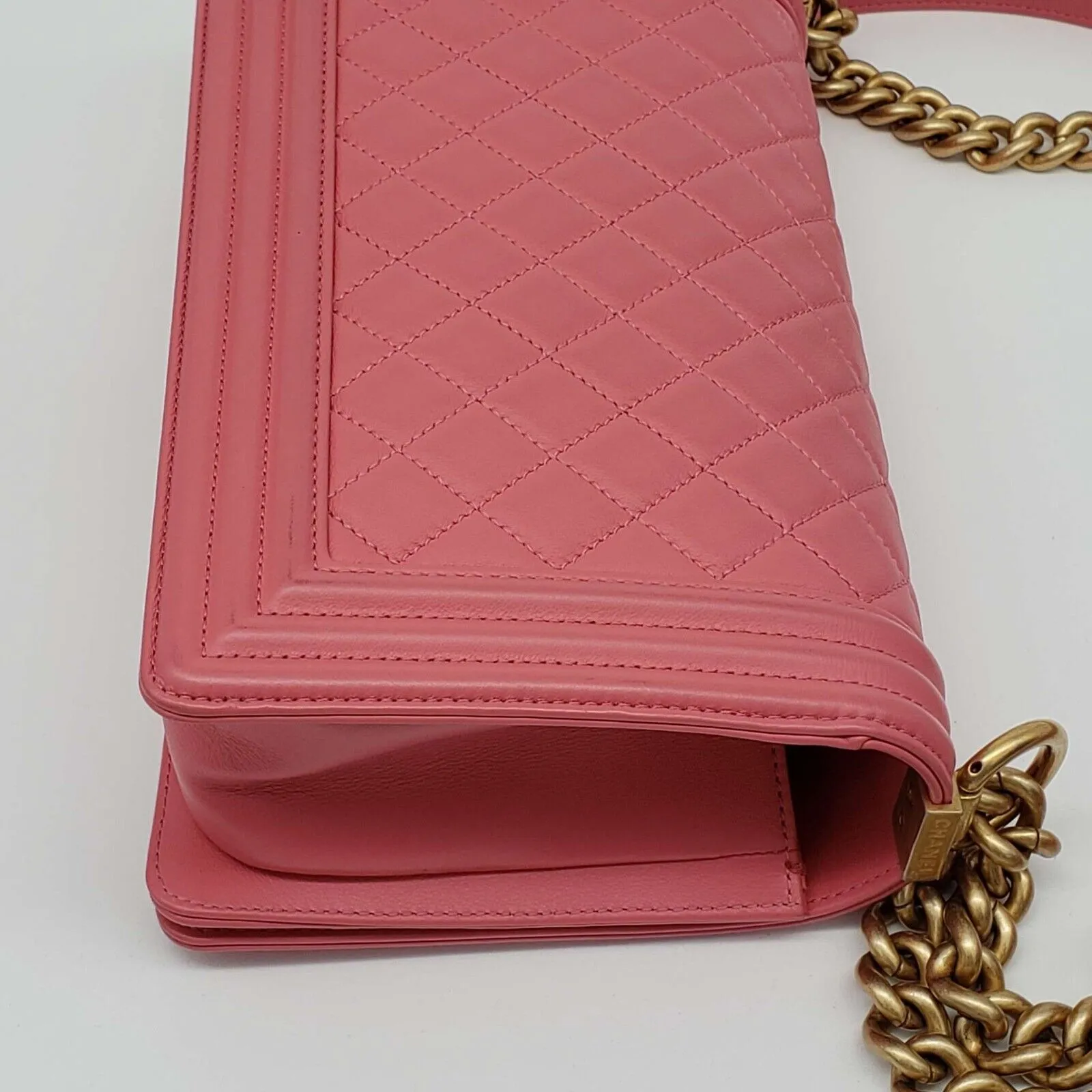 100% Authentic CHANEL Boy Leather Shoulder Bag 2700-080524