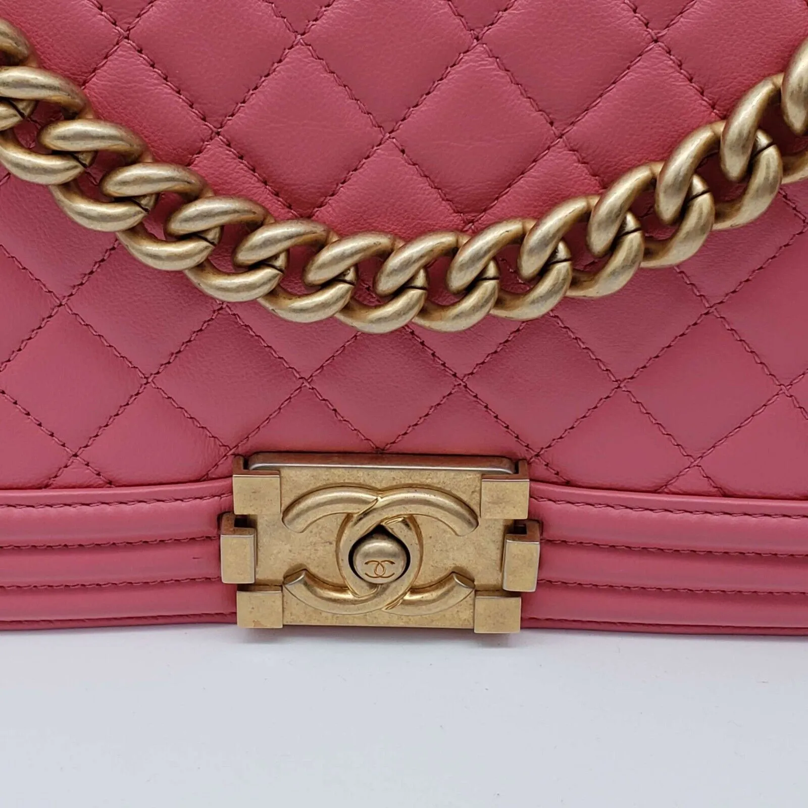 100% Authentic CHANEL Boy Leather Shoulder Bag 2700-080524