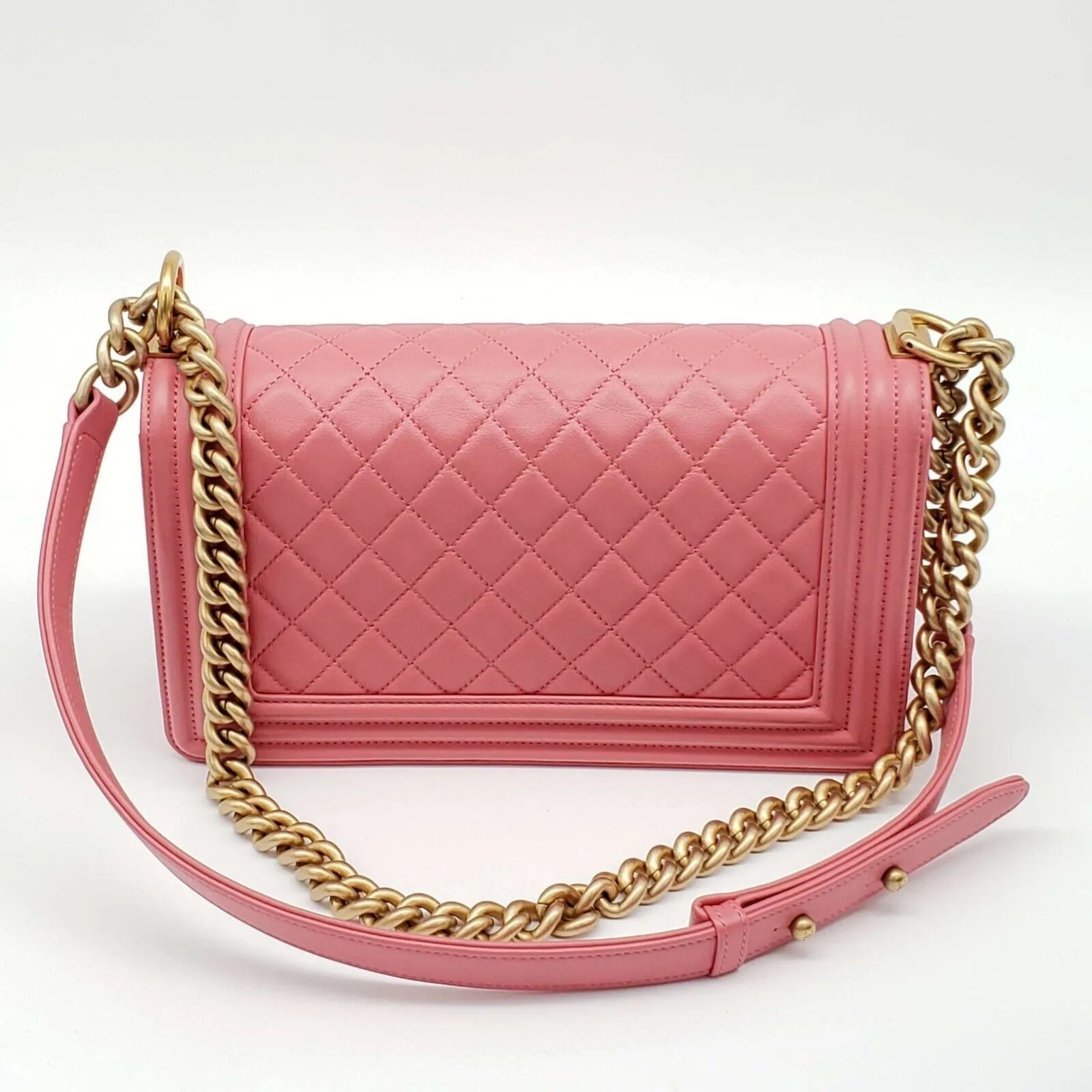 100% Authentic CHANEL Boy Leather Shoulder Bag 2700-080524