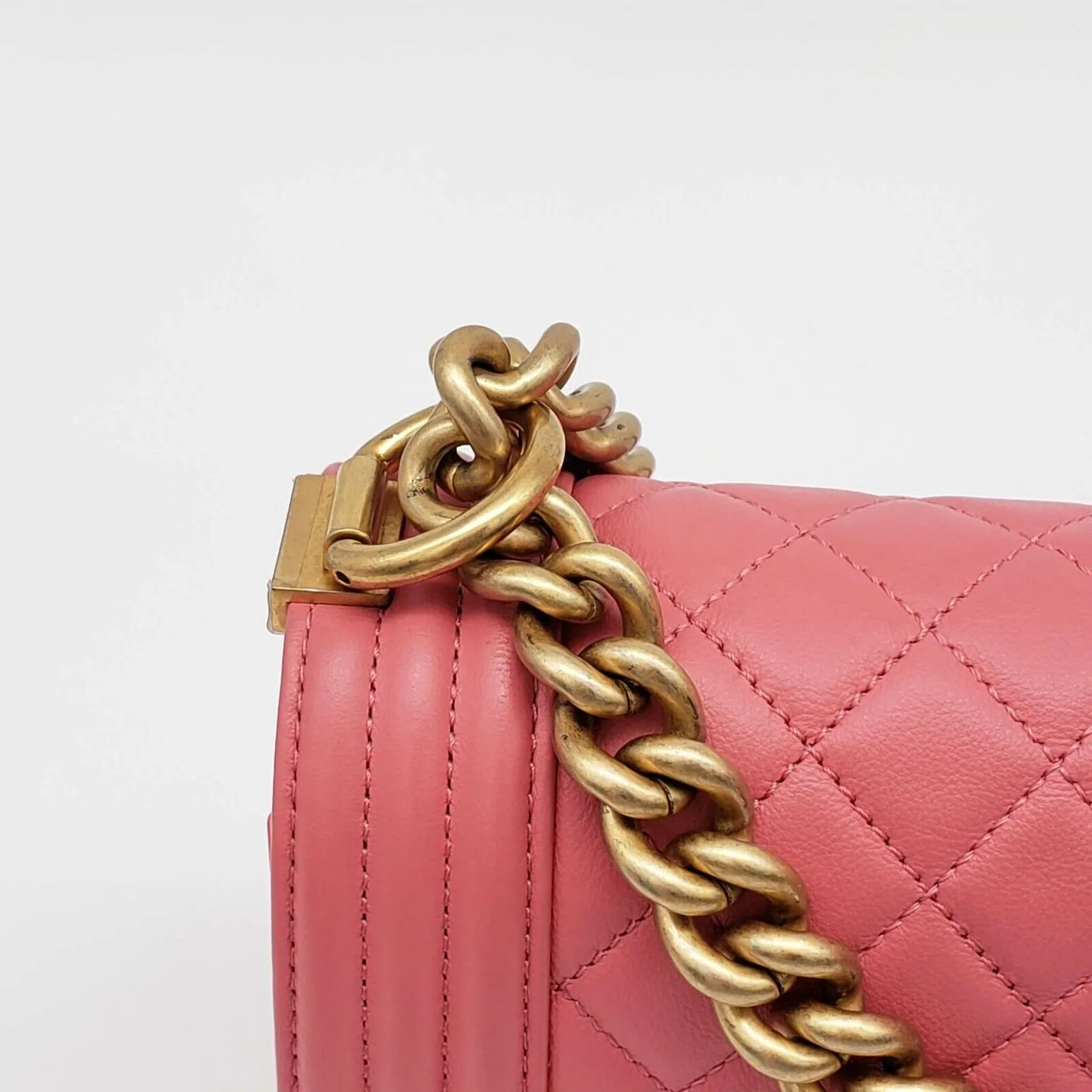 100% Authentic CHANEL Boy Leather Shoulder Bag 2700-080524