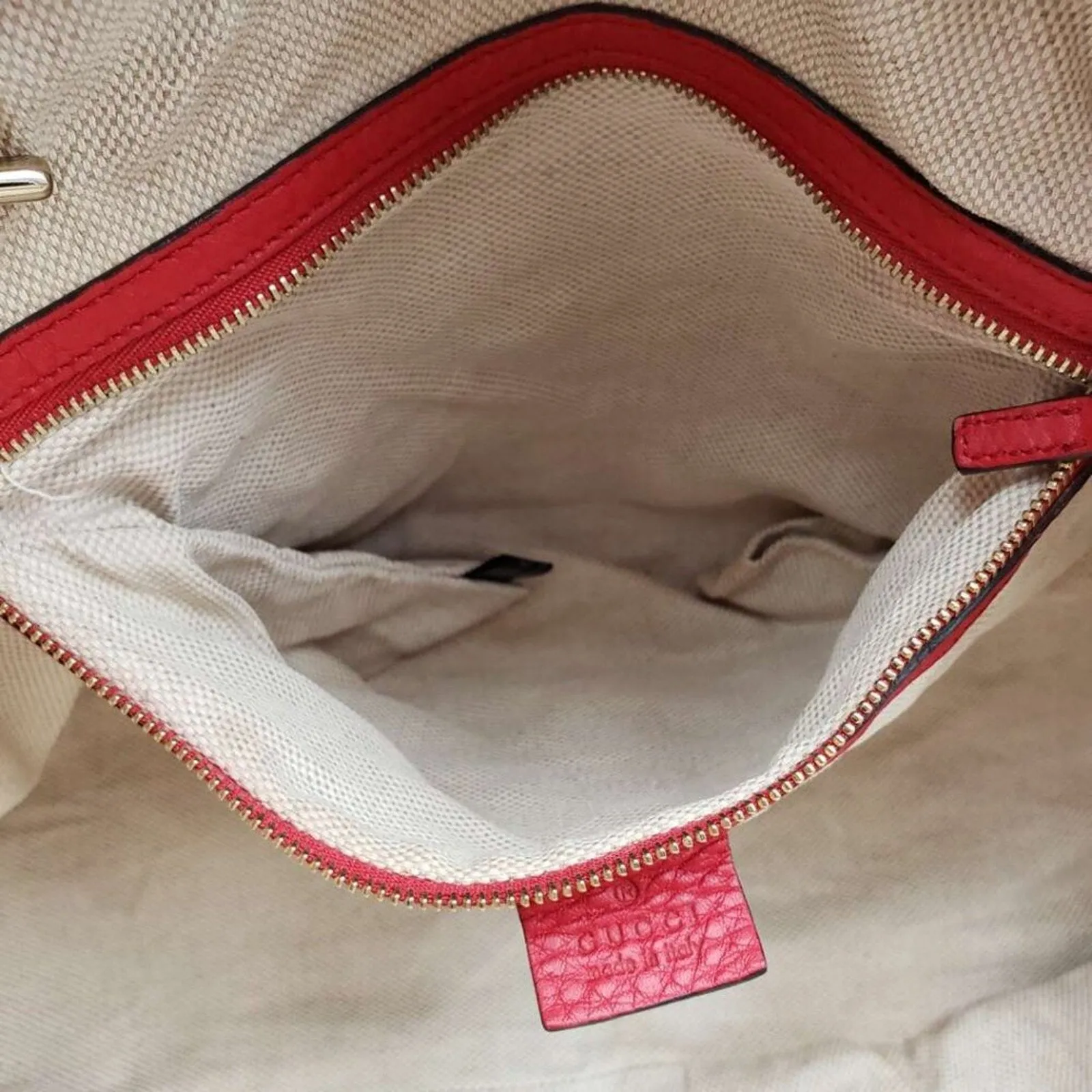 100% Authentic GUCCI Soho Red Leather Shoulder Bag