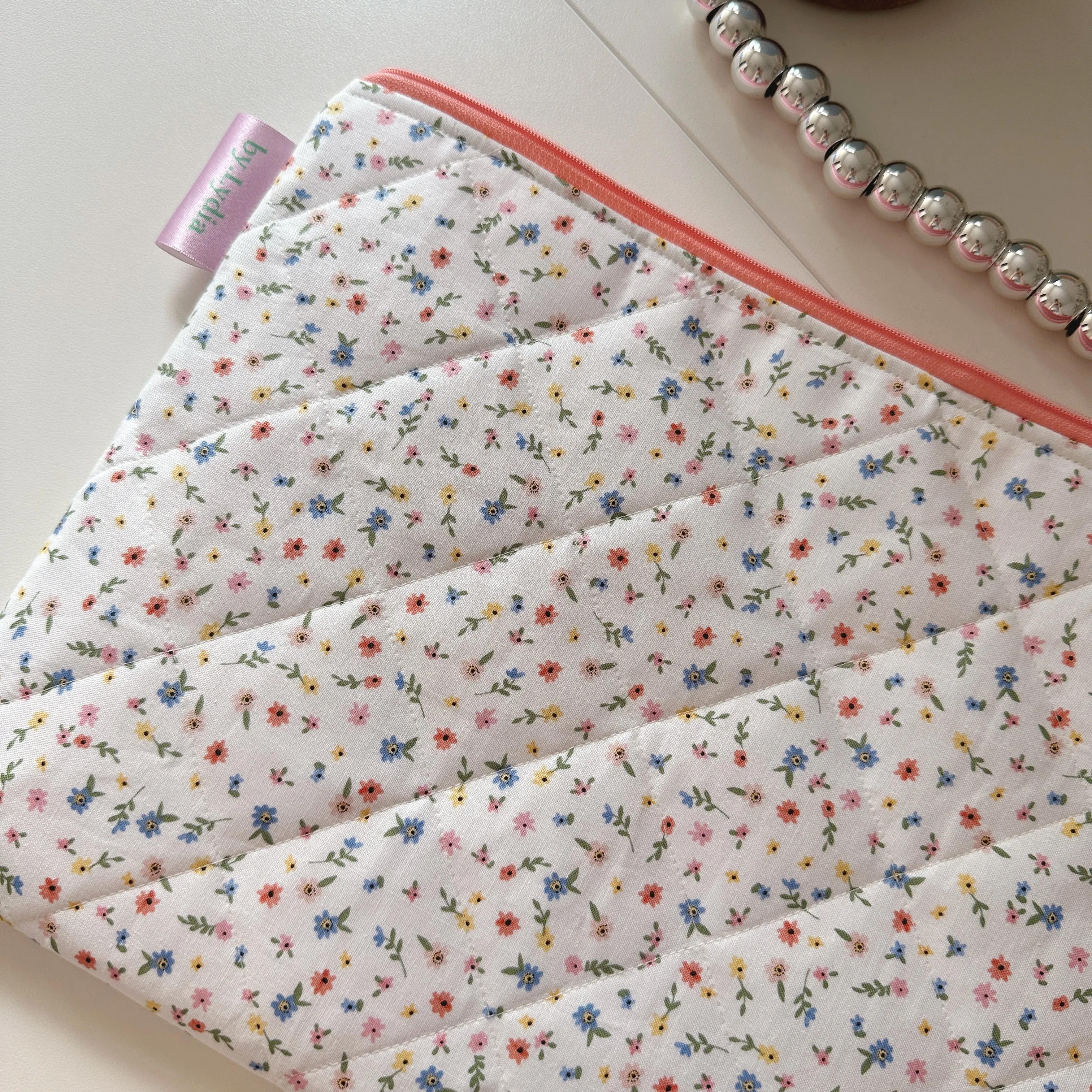 13" Laptop Pouch - White Florals