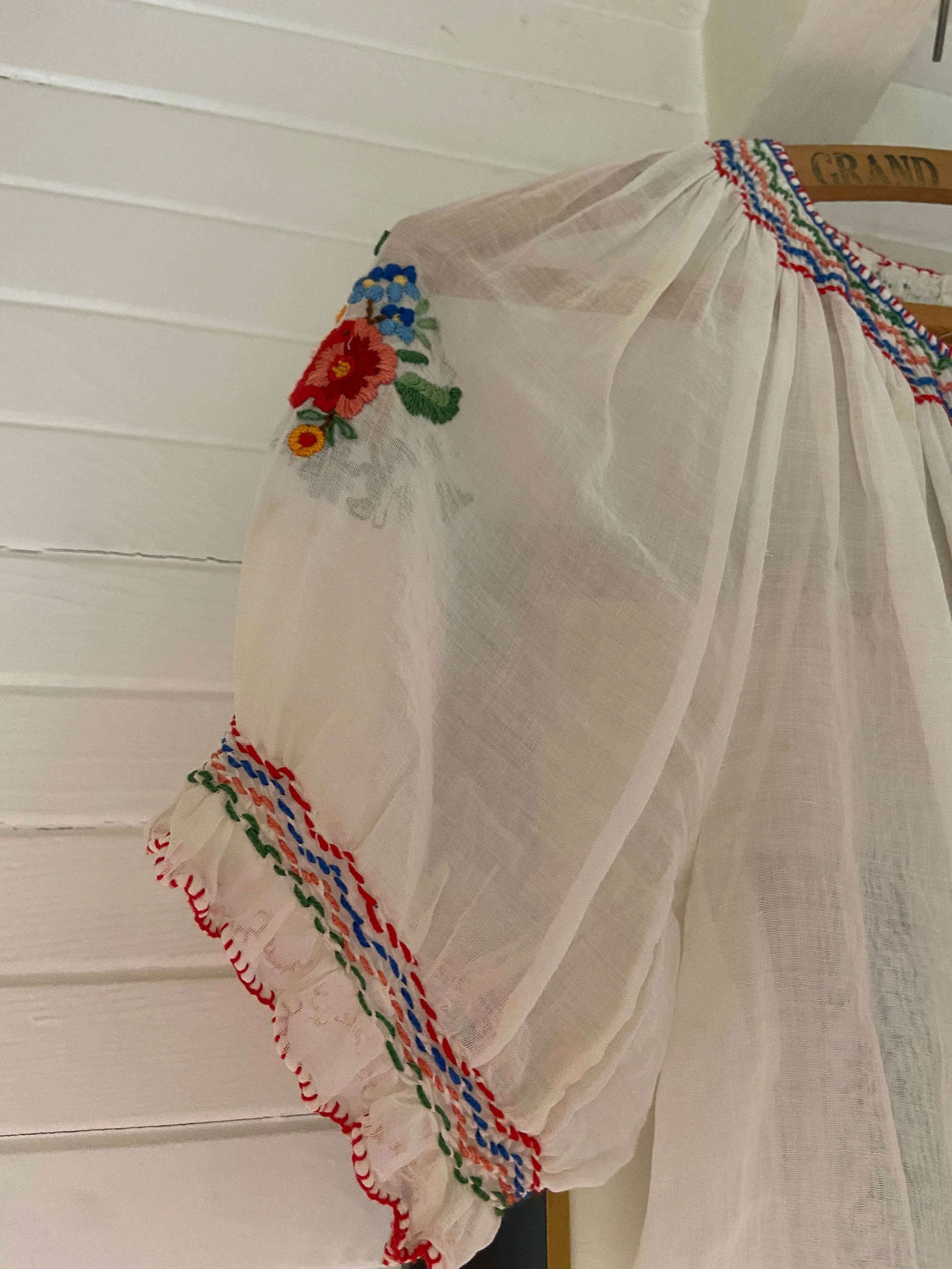 1930s Hungarian Hand Embroidered Peasant Blouse