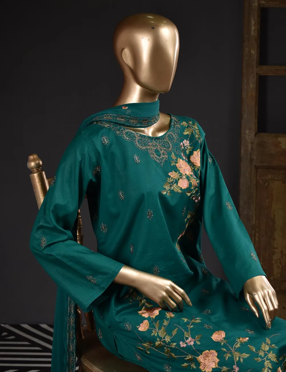 3 Pc Unstitched Embroidered Lawn Dress with Chiffon Embroidered Dupatta - Budapest (ZEB-1B)