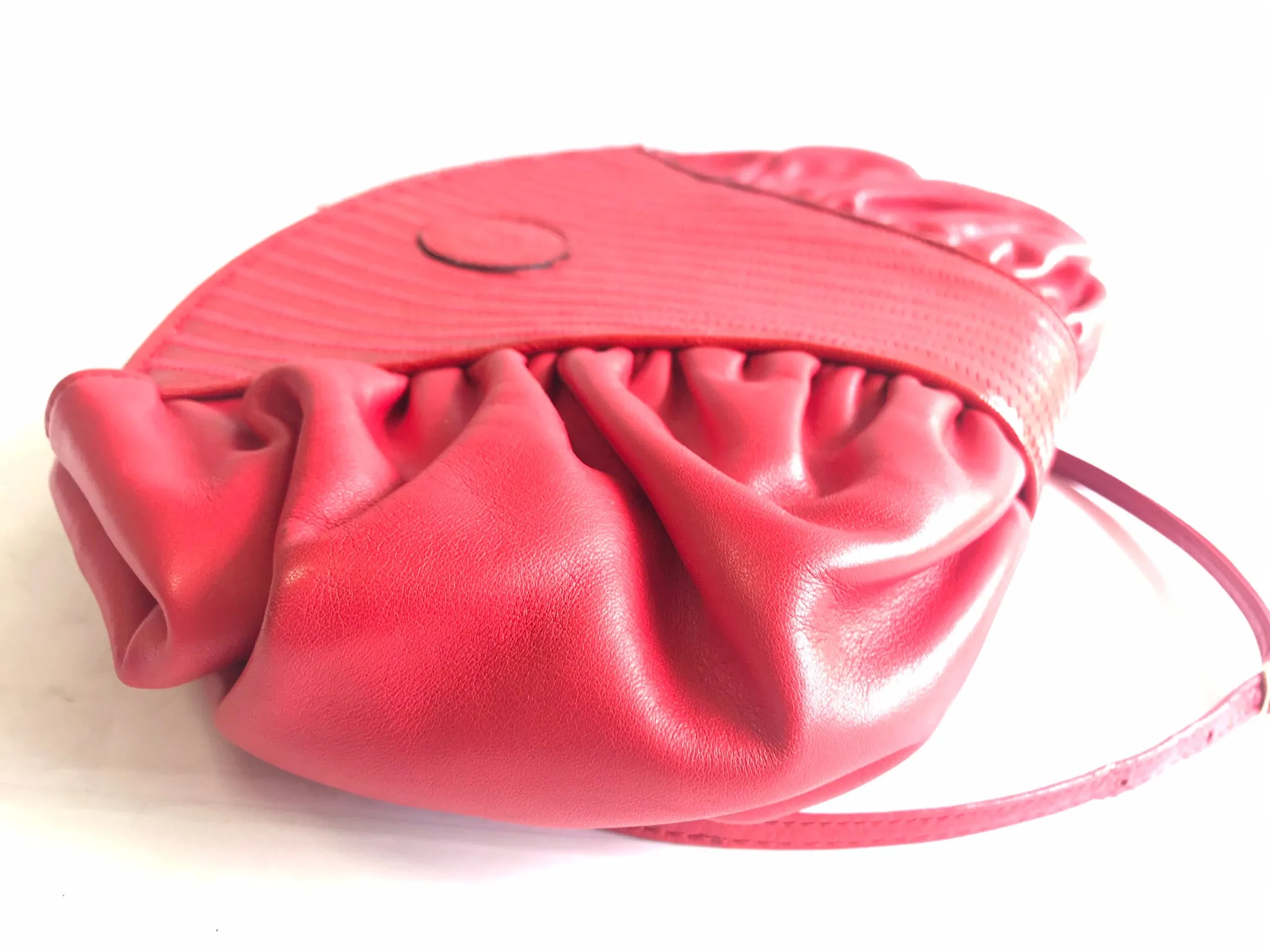 80's vintage FENDI red patent enamel and nappa leather oval round shape shoulder purse. Can be a clutch, pouch bag as well