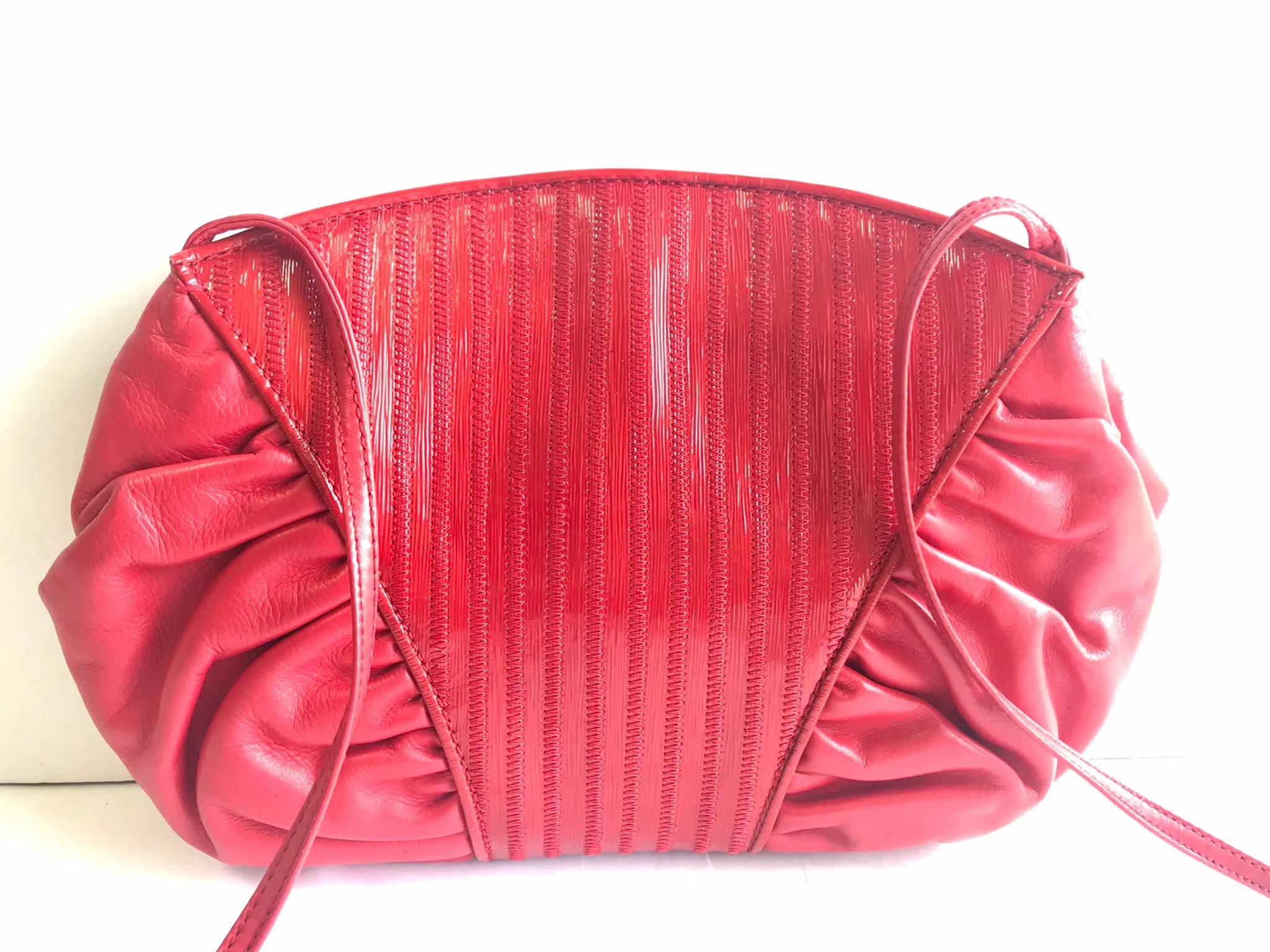 80's vintage FENDI red patent enamel and nappa leather oval round shape shoulder purse. Can be a clutch, pouch bag as well
