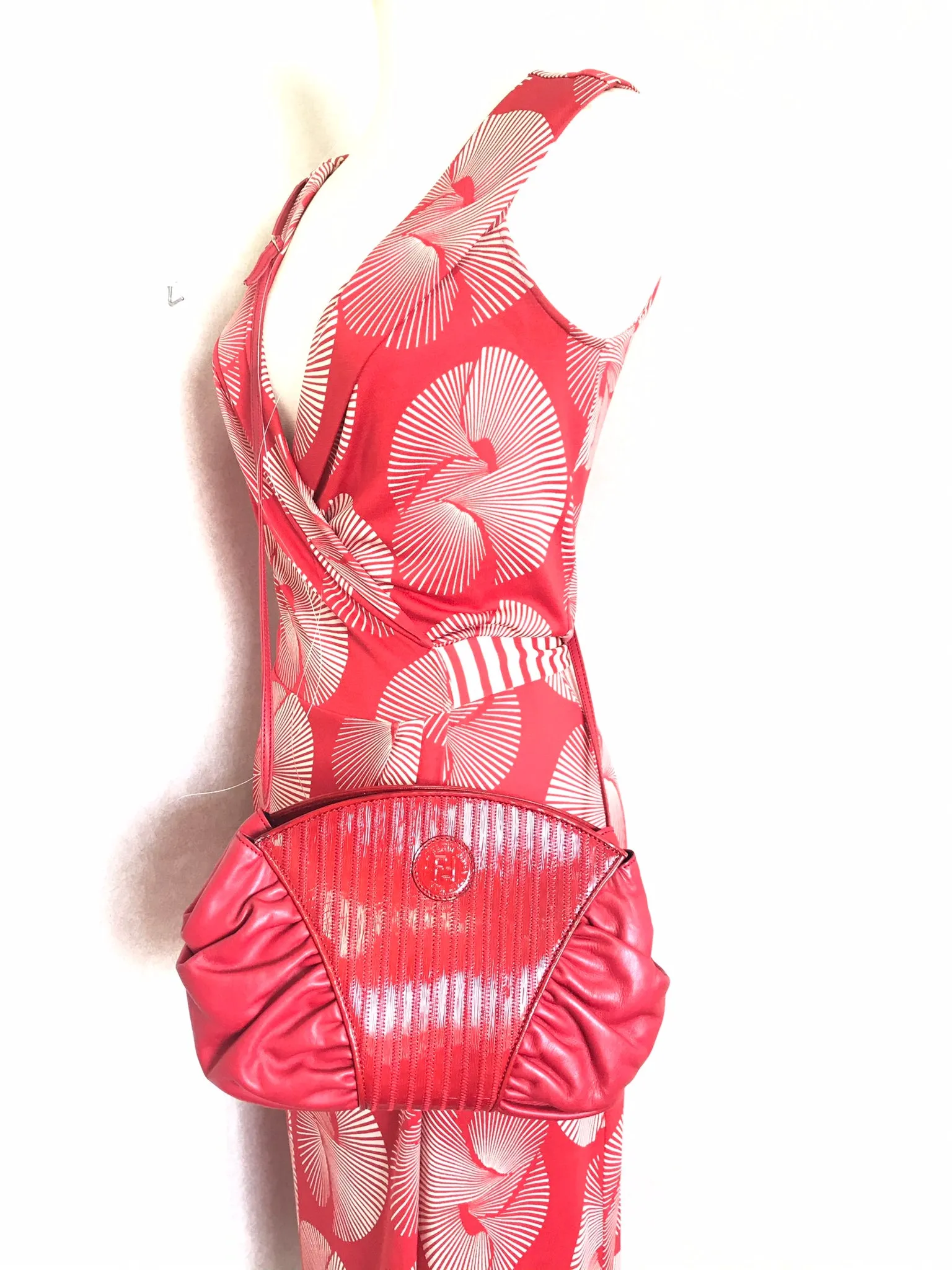 80's vintage FENDI red patent enamel and nappa leather oval round shape shoulder purse. Can be a clutch, pouch bag as well
