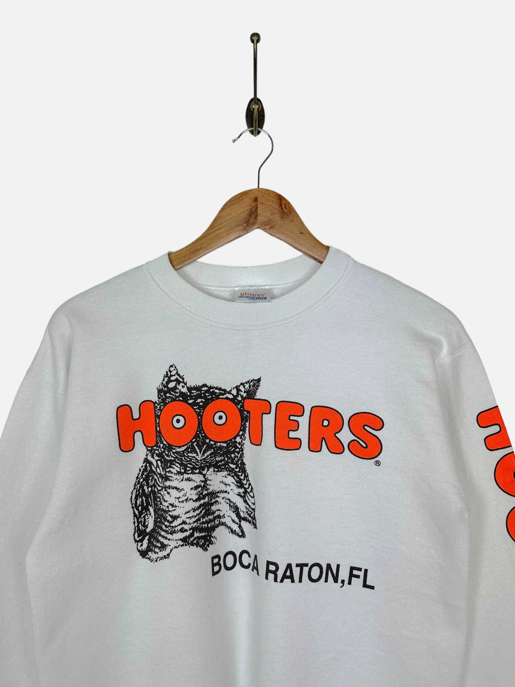 90's Hooters Vintage Sweatshirt Size 4-6