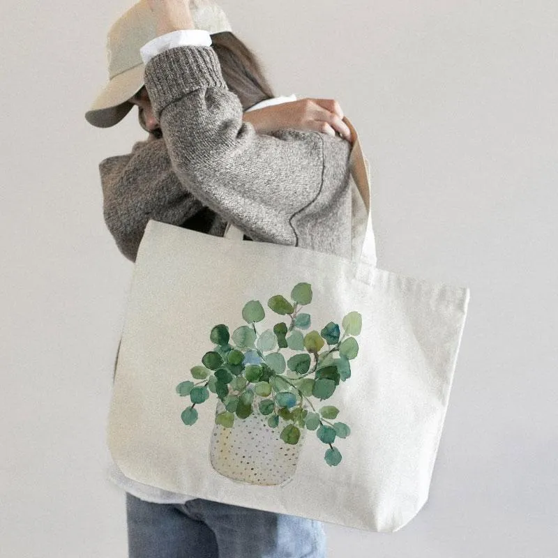 A BASKET OF LEAVES CANVAS BAG