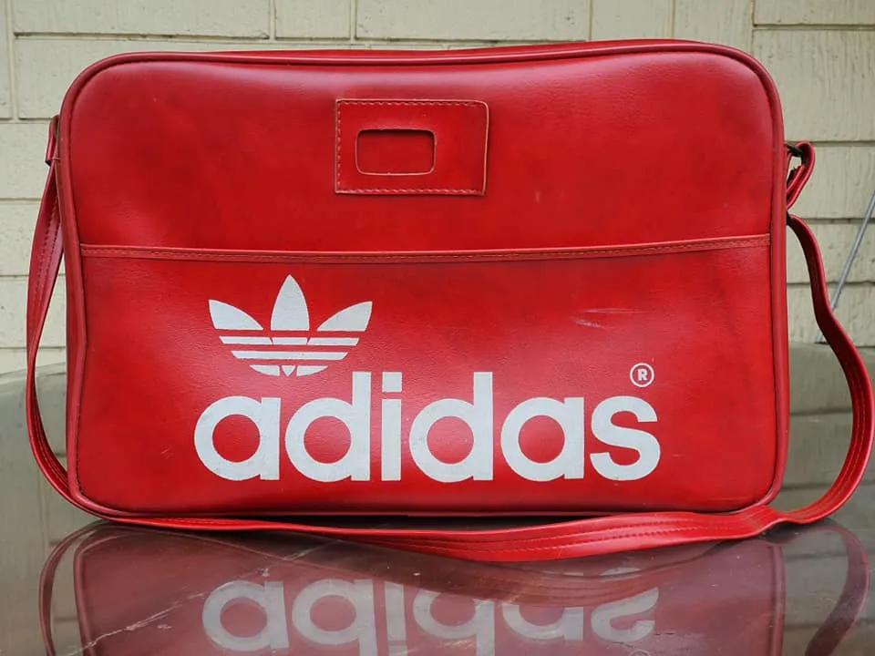 ADIDAS  SPORTS VINTAGE 1970'S PETER BLACK ( KEIGHLEY ) LTD. RED FLIGHT SHOULDER BAG NORTHERN SOUL.  SOLD !!!