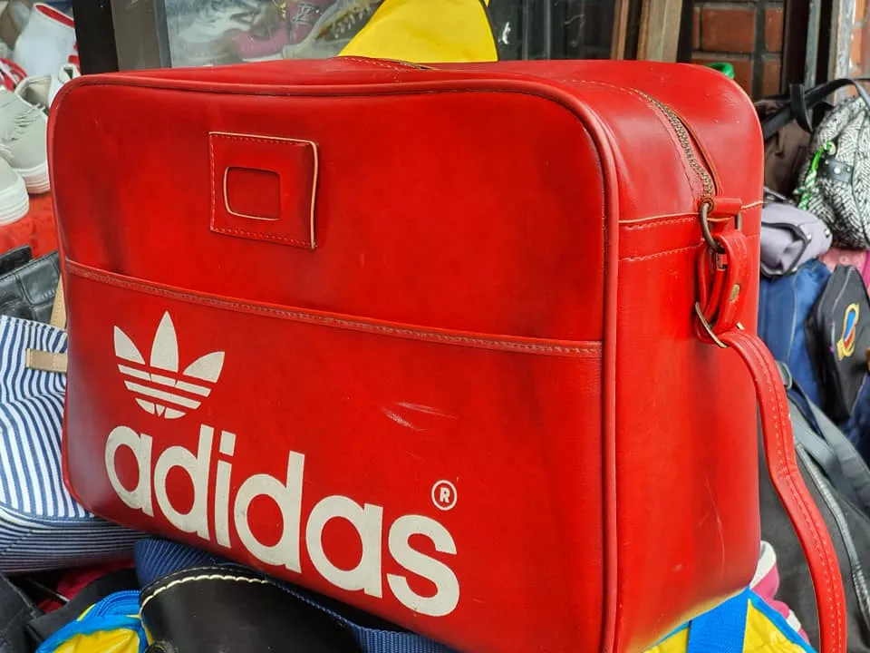 ADIDAS  SPORTS VINTAGE 1970'S PETER BLACK ( KEIGHLEY ) LTD. RED FLIGHT SHOULDER BAG NORTHERN SOUL.  SOLD !!!