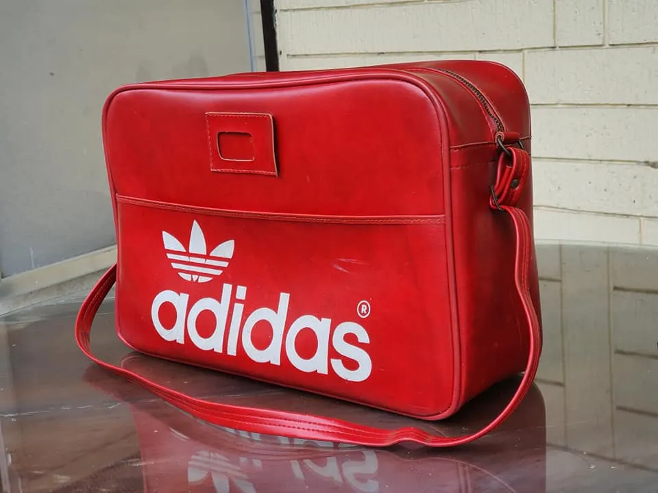 ADIDAS  SPORTS VINTAGE 1970'S PETER BLACK ( KEIGHLEY ) LTD. RED FLIGHT SHOULDER BAG NORTHERN SOUL.  SOLD !!!