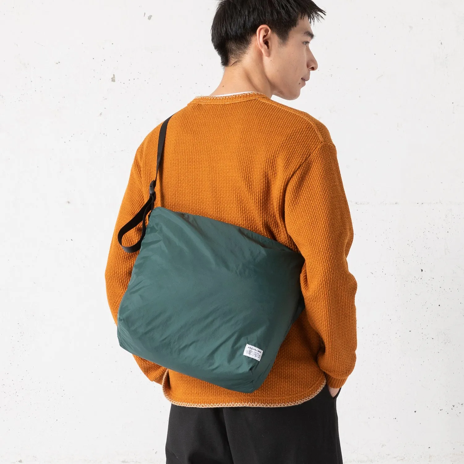 ARCH&LINE | アーチアンドライン　Re: NYLON CLUB BAG