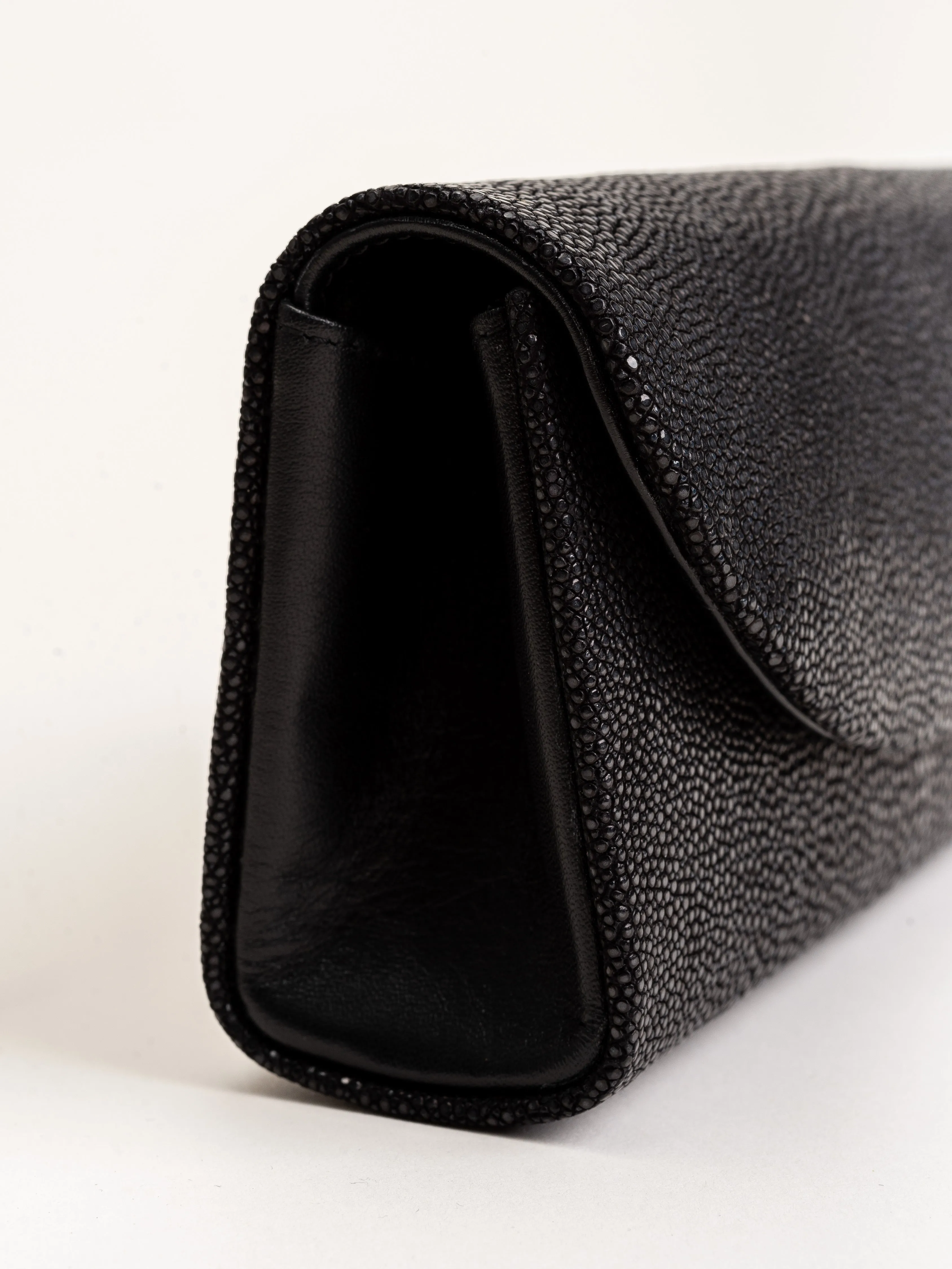 baby grande stingray clutch - black