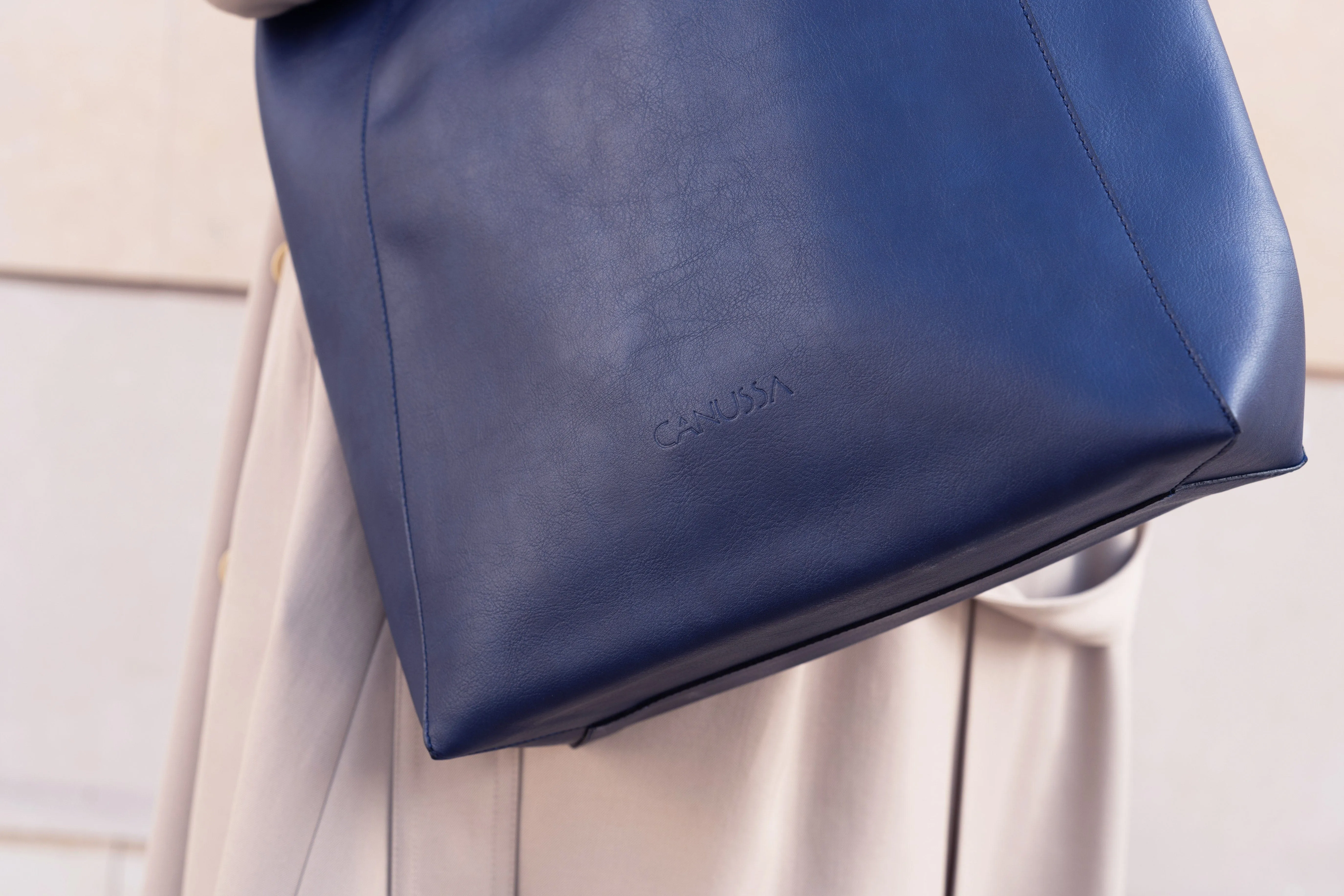 Basic Vegan Leather Everyday Tote Bag | Navy Blue