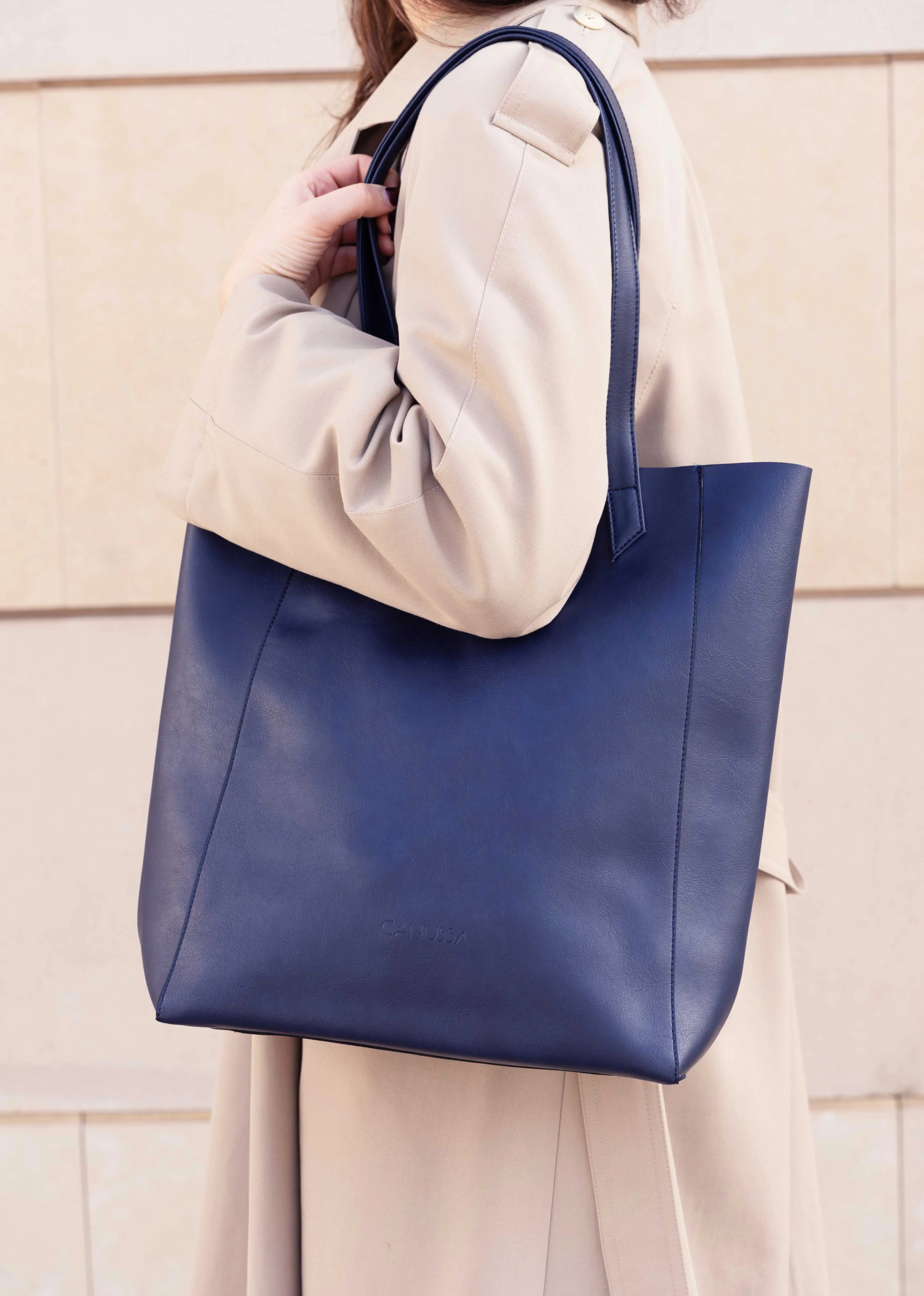 Basic Vegan Leather Everyday Tote Bag | Navy Blue