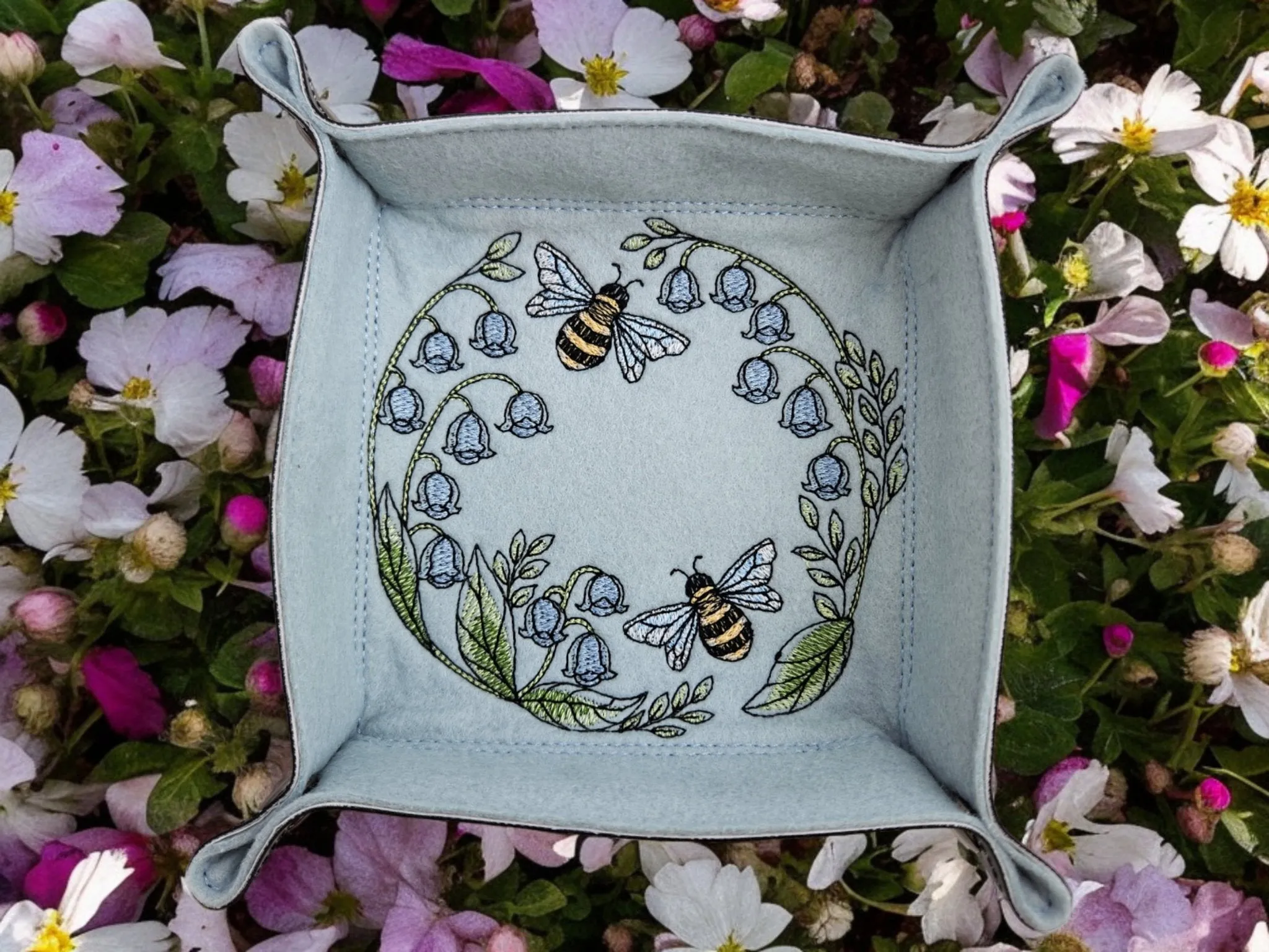 Bees and Lilly Valley dice tray