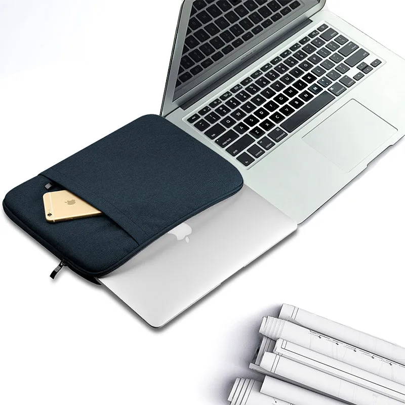 Beyond Classic – Laptop Sleeve