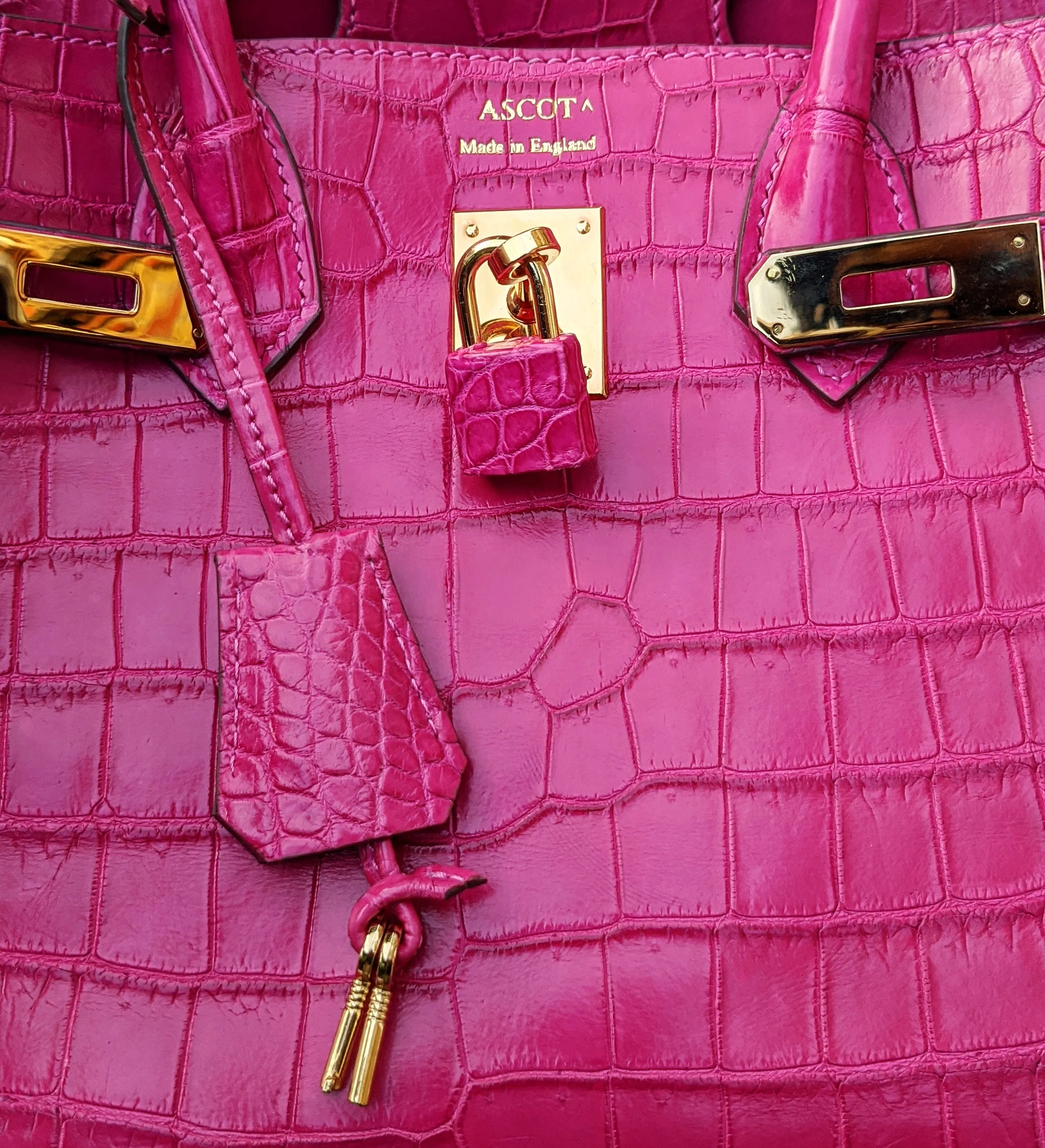 Birkin Travel Bag - Pink Crocodile