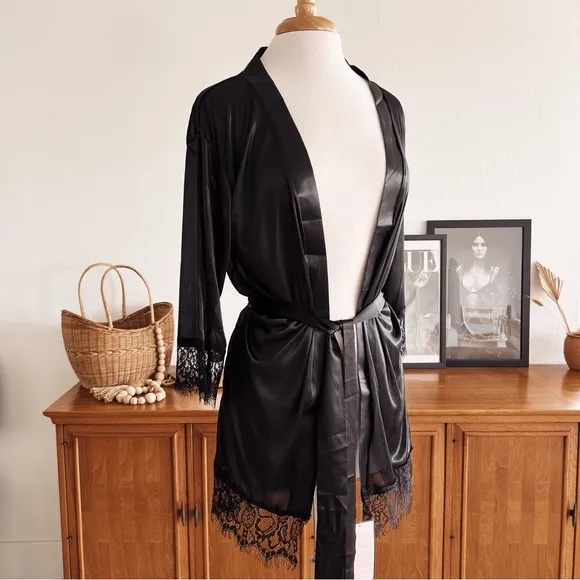 BLACK LACE TRIM DAINTY ROBE #0336