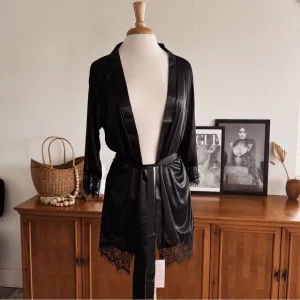 BLACK LACE TRIM DAINTY ROBE #0336