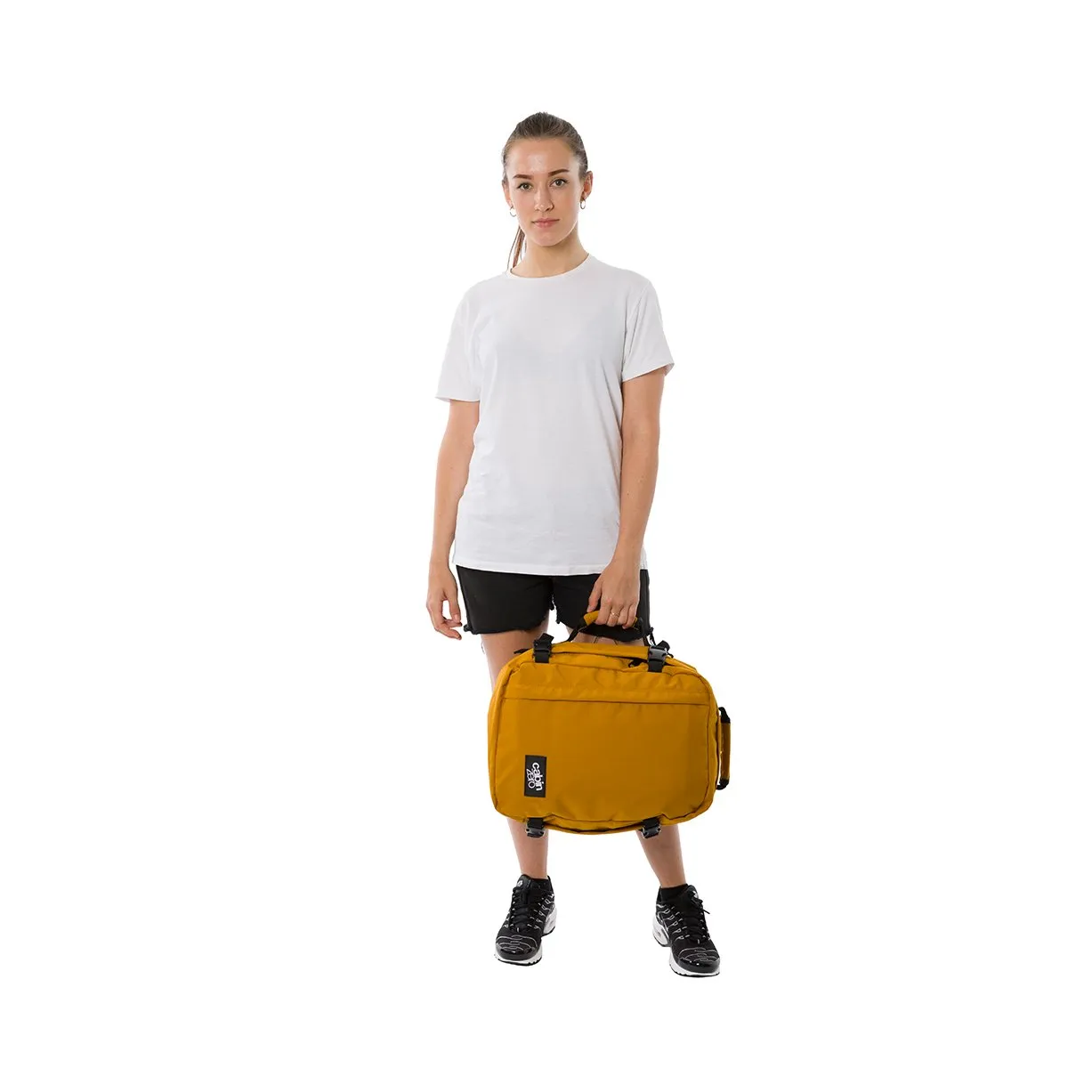 CabinZero Classic 28L (Orange Chill)