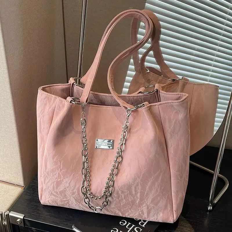 Chain Accent Shoulder Bag
