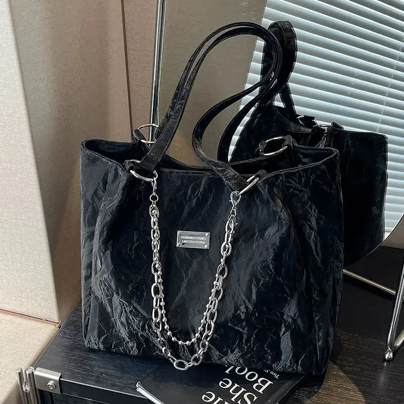 Chain Accent Shoulder Bag