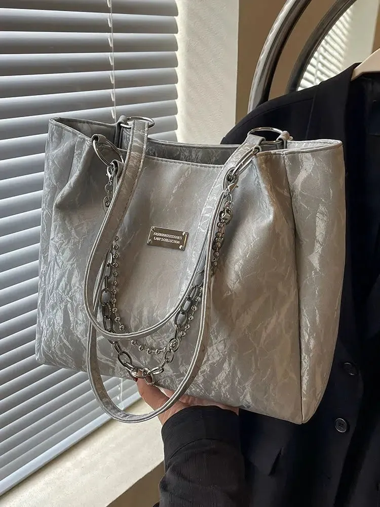 Chain Accent Shoulder Bag