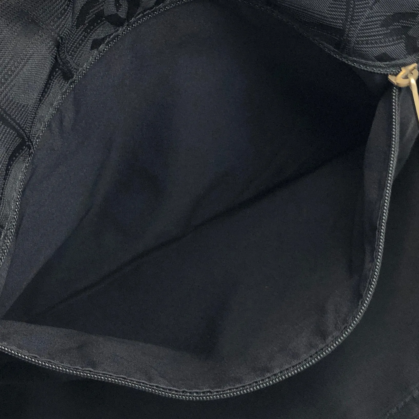CHANEL New Travel Line Nylon Crossbody Shoulder bag Black Vintage uar7ry