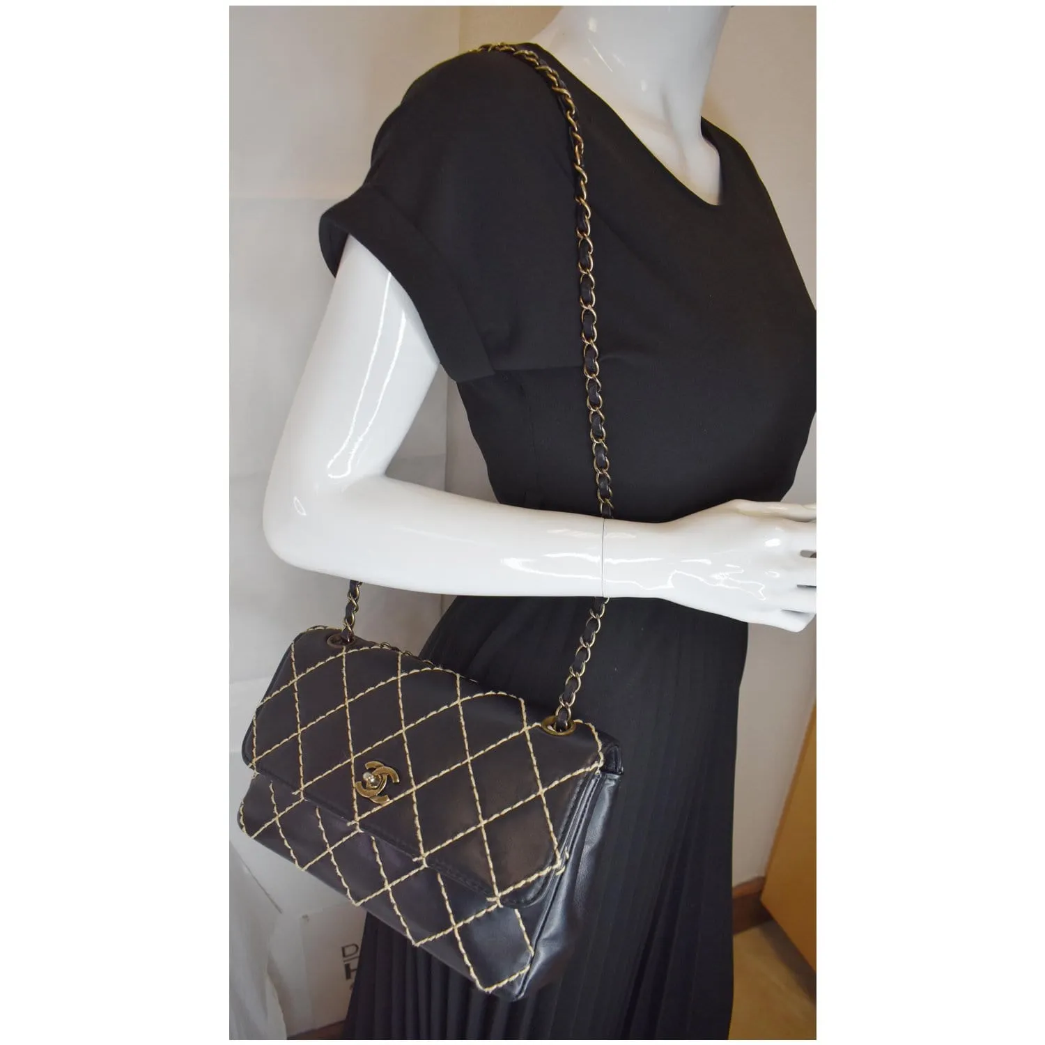 CHANEL Wild Stitch Quilted Calfskin Flap Shoulder Bag Black
