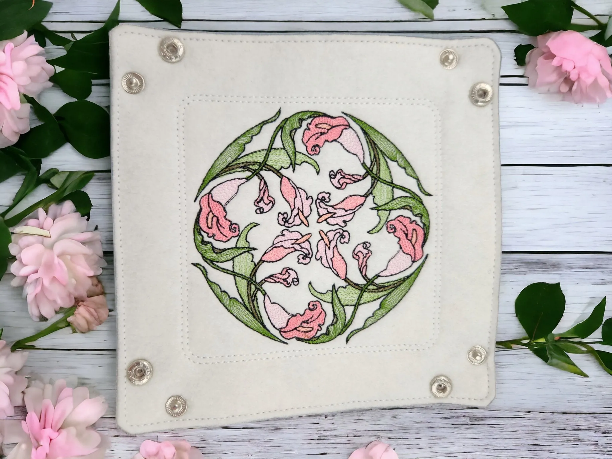 Circle of pink Calla Lilies dice tray