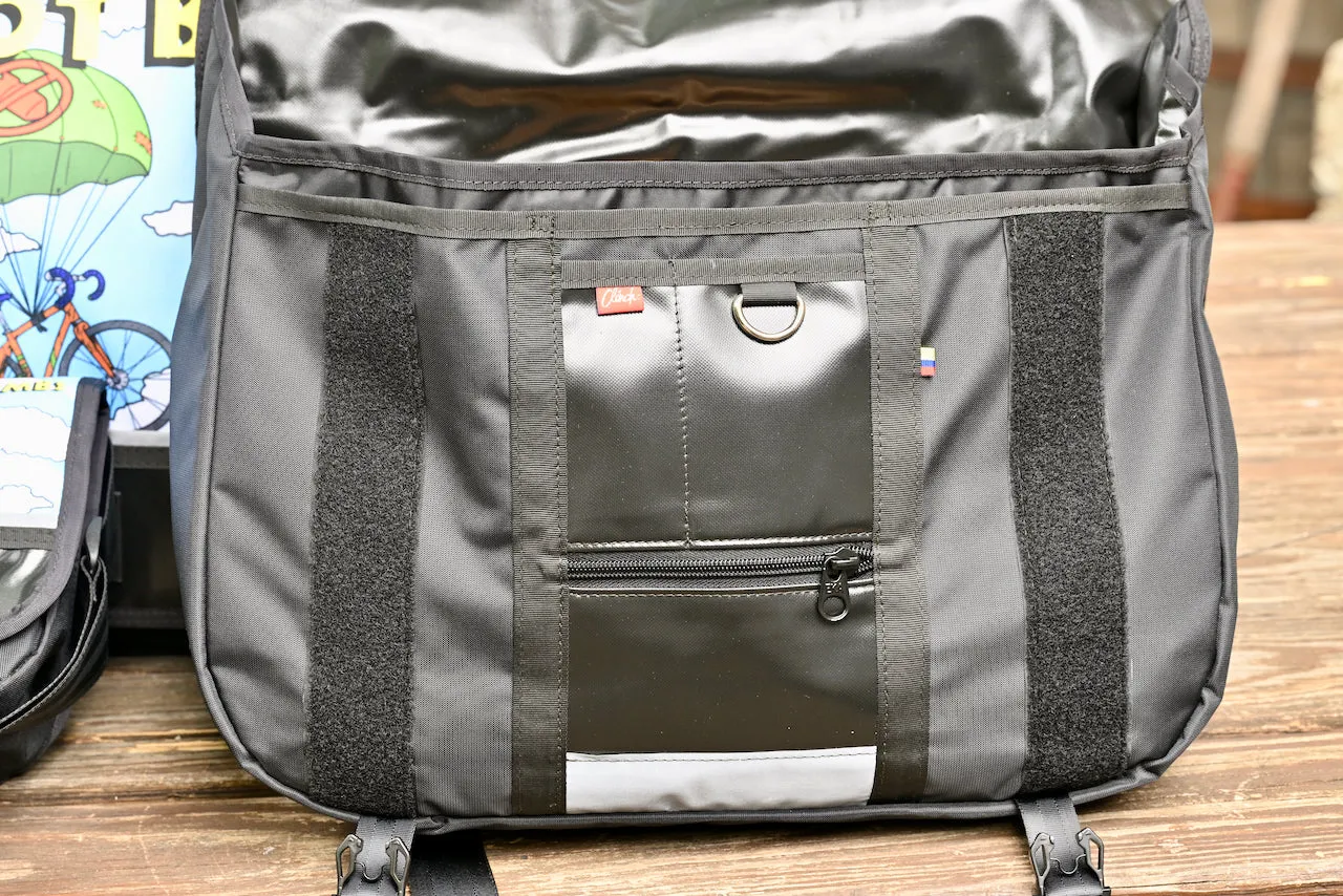 Clinch Messenger Bag Medium - BNB