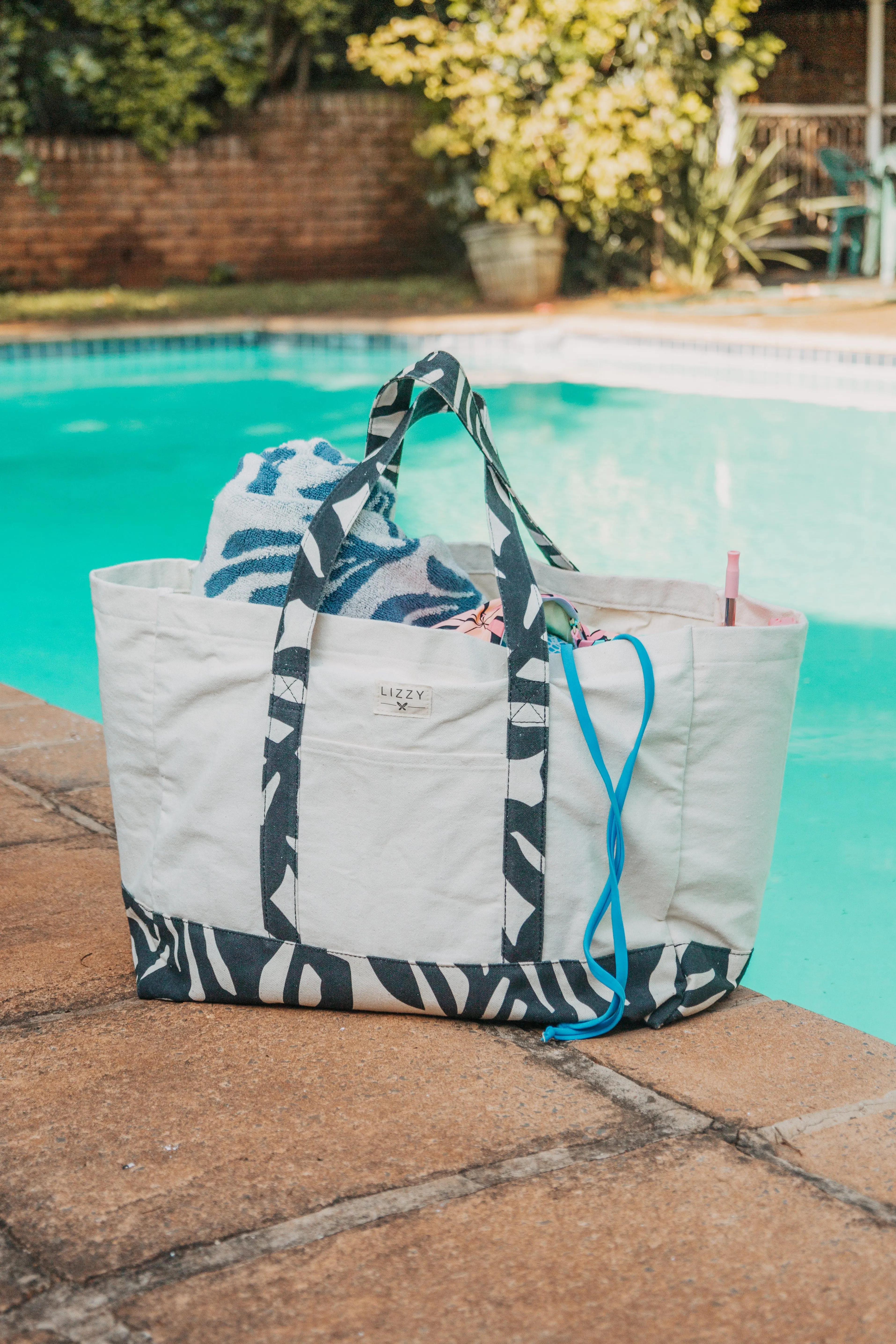 Clovee- Ladies Tote Bag