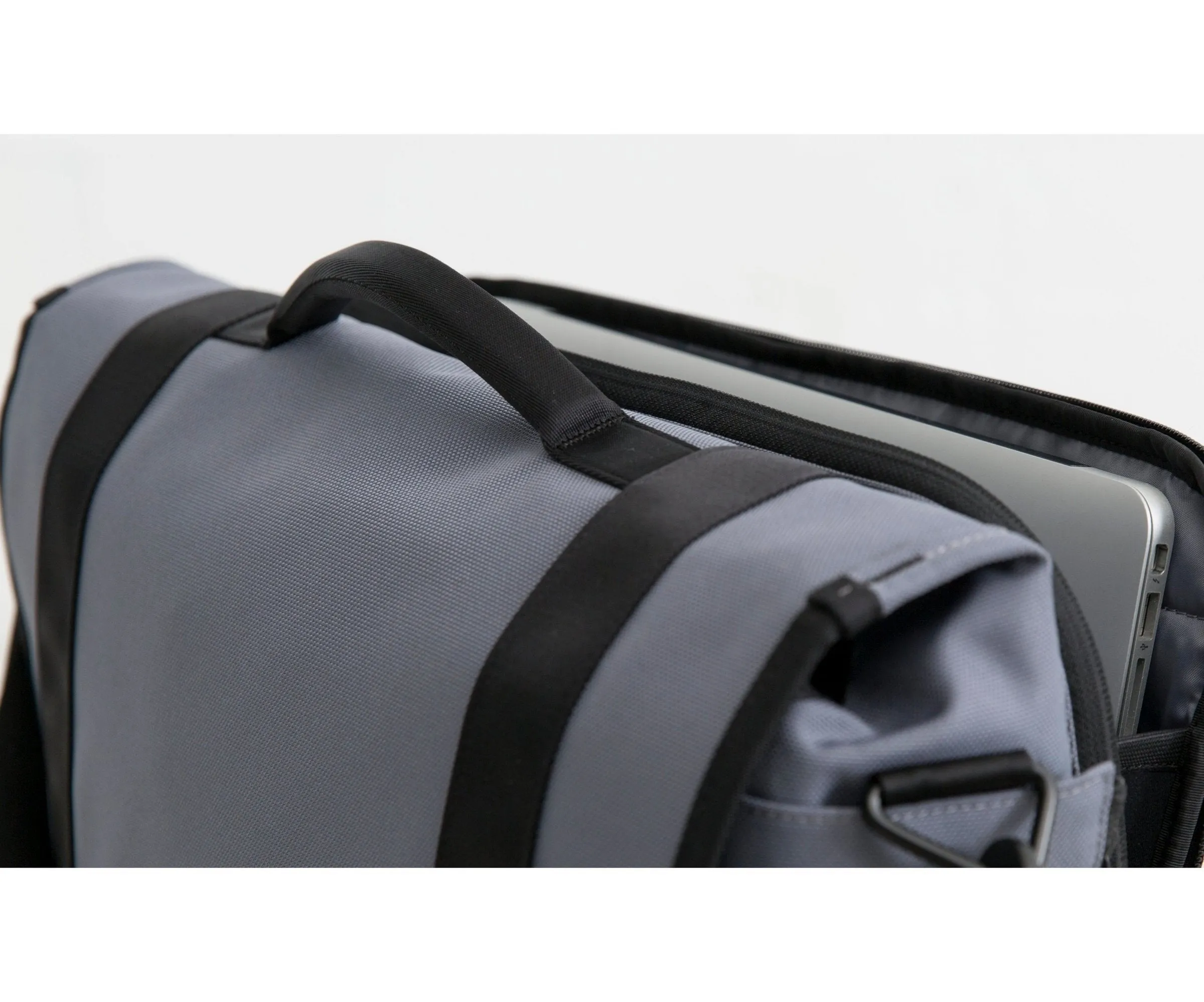 Commute Messenger Bag 2.0