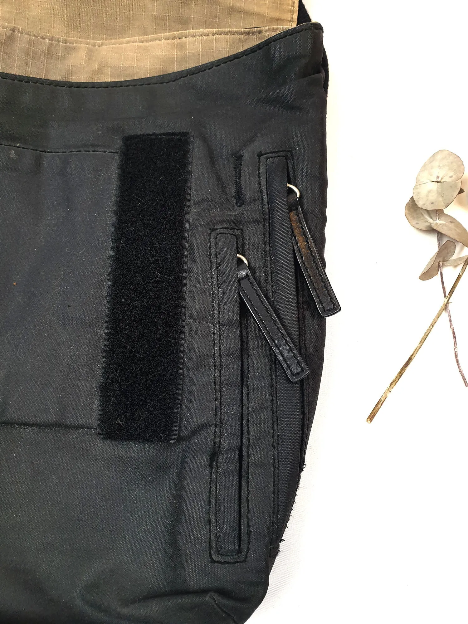 Country Road black cross body bag