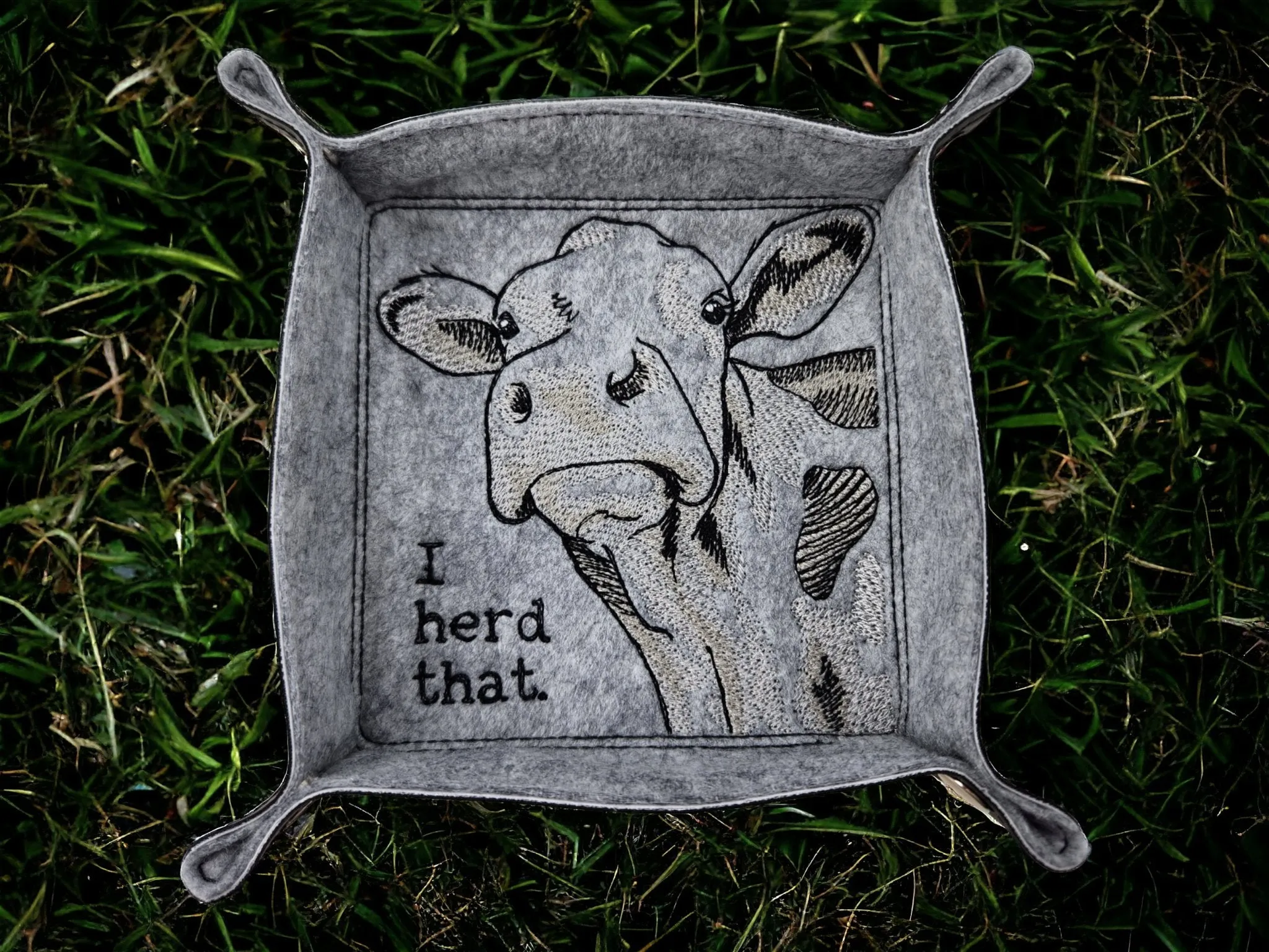 Cow dice tray