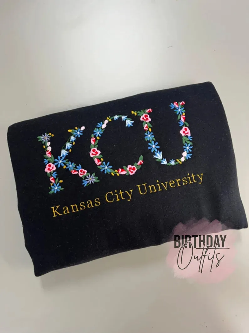 Custom Floral Letter Embroidered College Sweatshirt, Flower College Crewneck Sweatshirt Embroidery, High School Graduation Gift