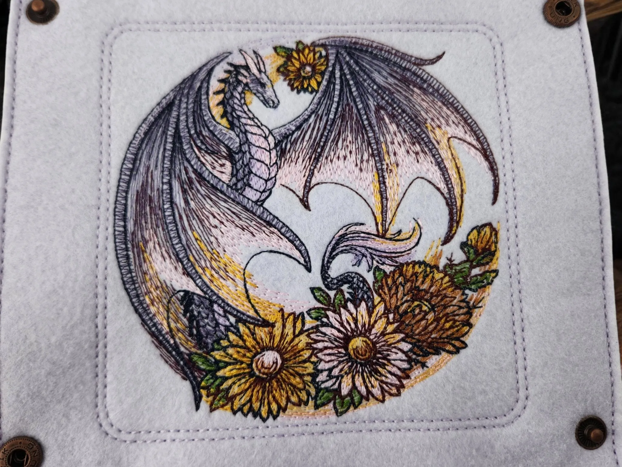 Dragon and fall flowers dice tray