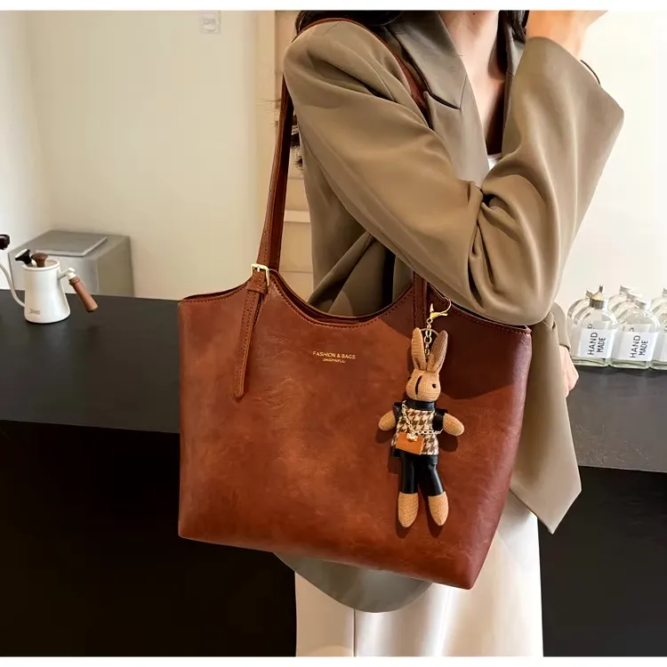 Elsie - Classic Shoulder Bag