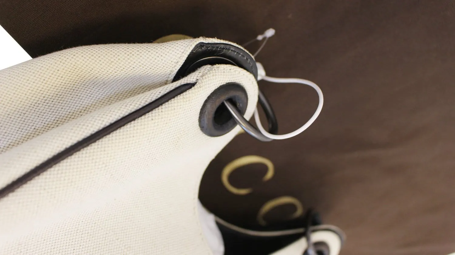 GUCCI Colbert Canvas Shoulder Bag White