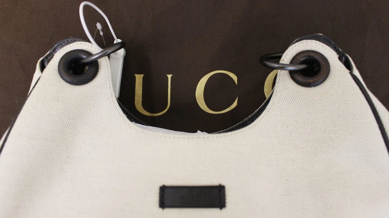 GUCCI Colbert Canvas Shoulder Bag White