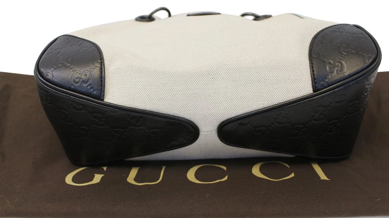 GUCCI Colbert Canvas Shoulder Bag White