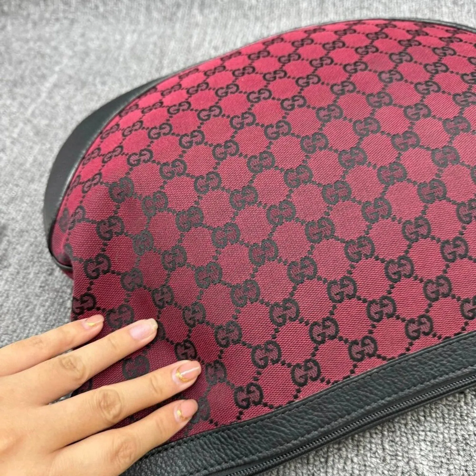Gucci GG Canvas Messenger Bag