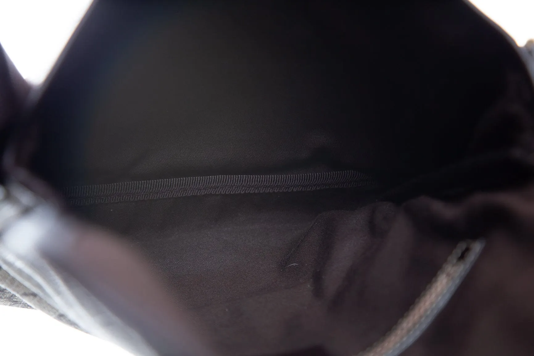 Gucci Monogram Canvas GG Supreme Messenger Bag