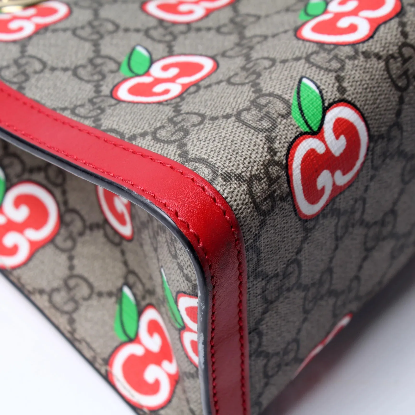 Gucci Padlock GG Apple Small Shoulder Bag