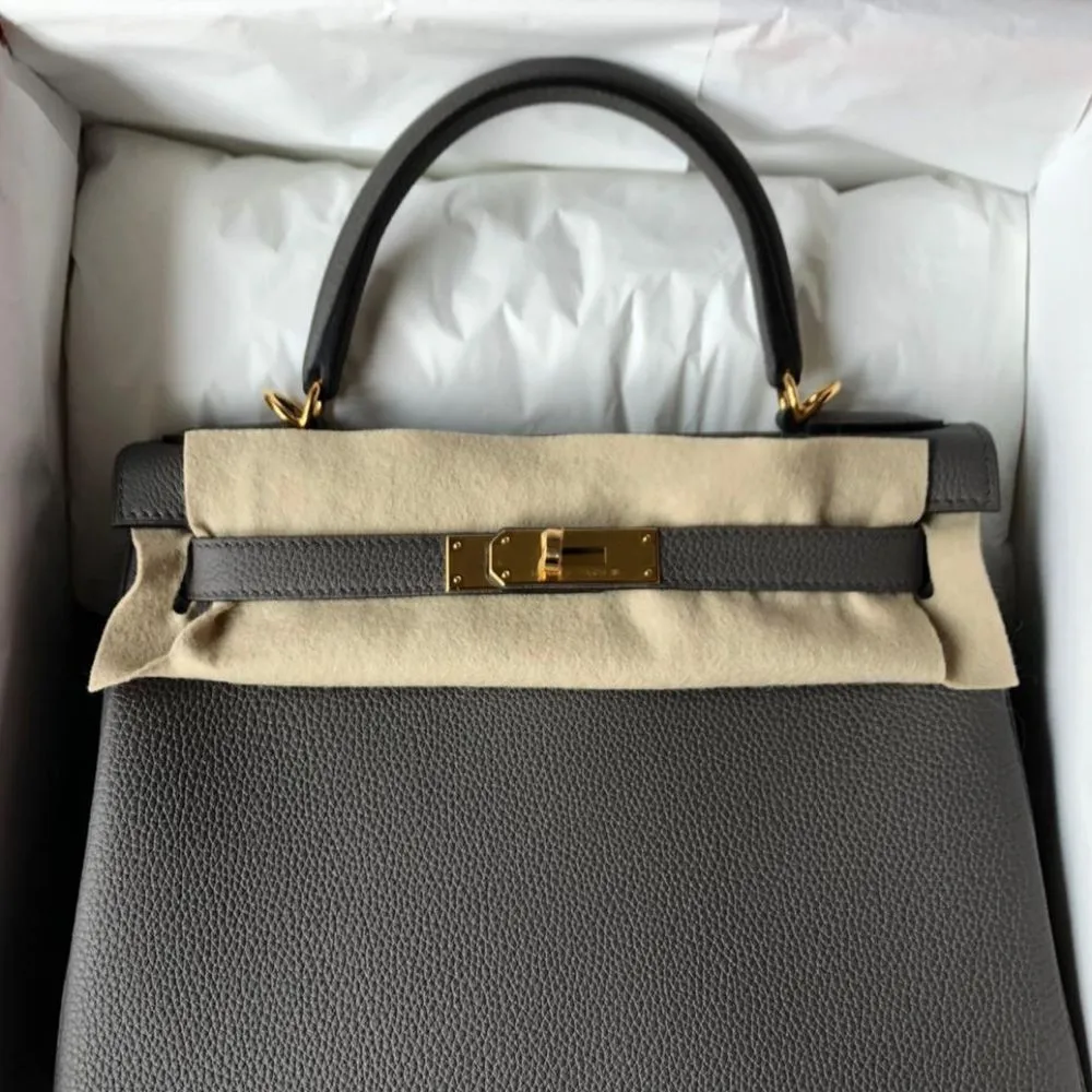 Hermès Kelly 28 Gris Etain Togo Gold Hardware GHW