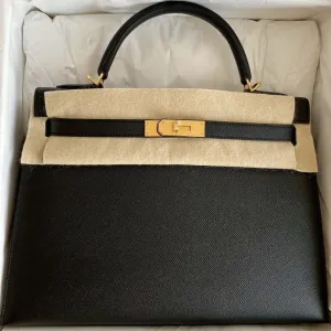Hermès Kelly 32 Noir (Black) Sellier Epsom Gold Hardware GHW