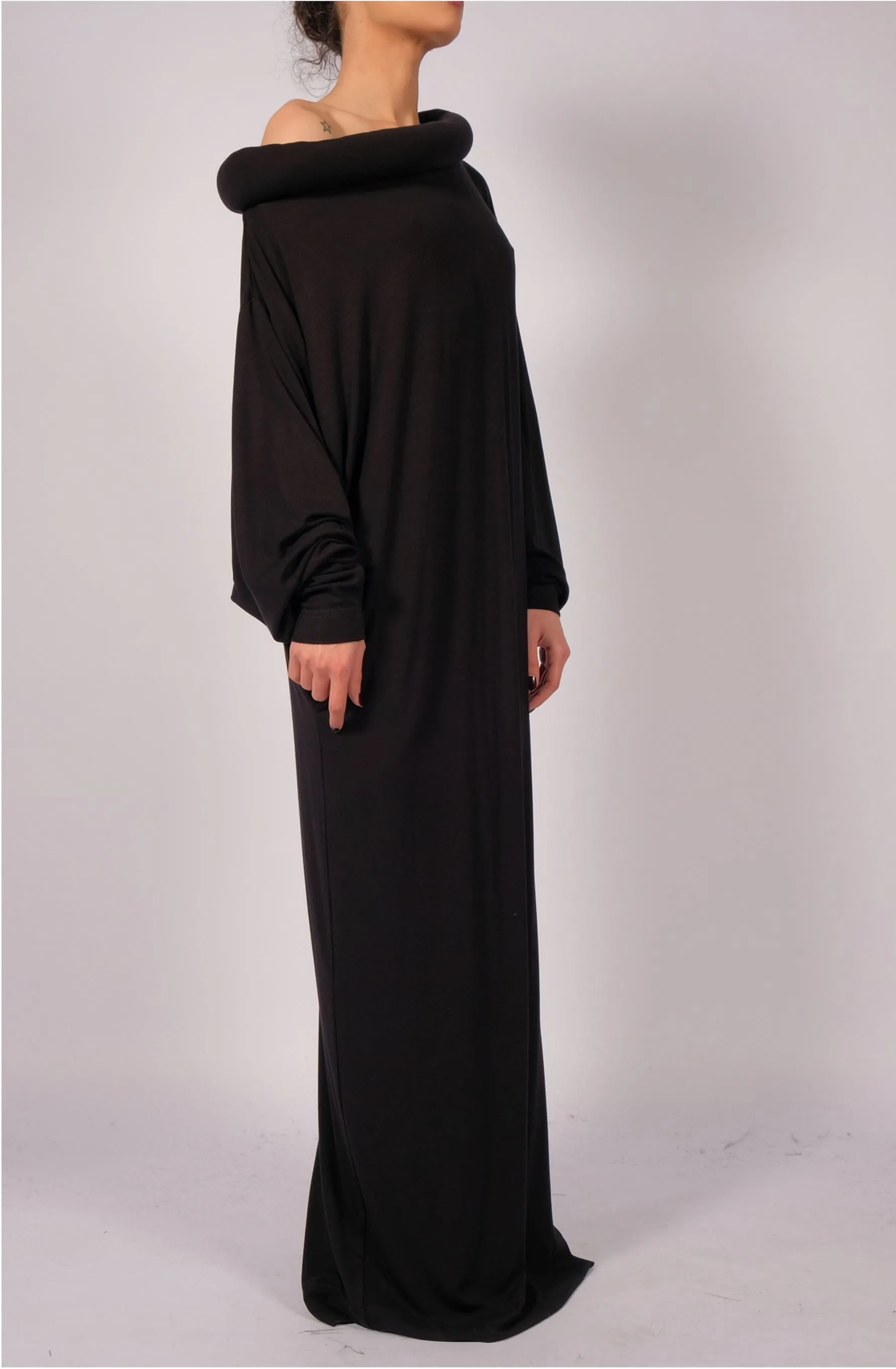 Jersey Dress Maxi with Round Collar