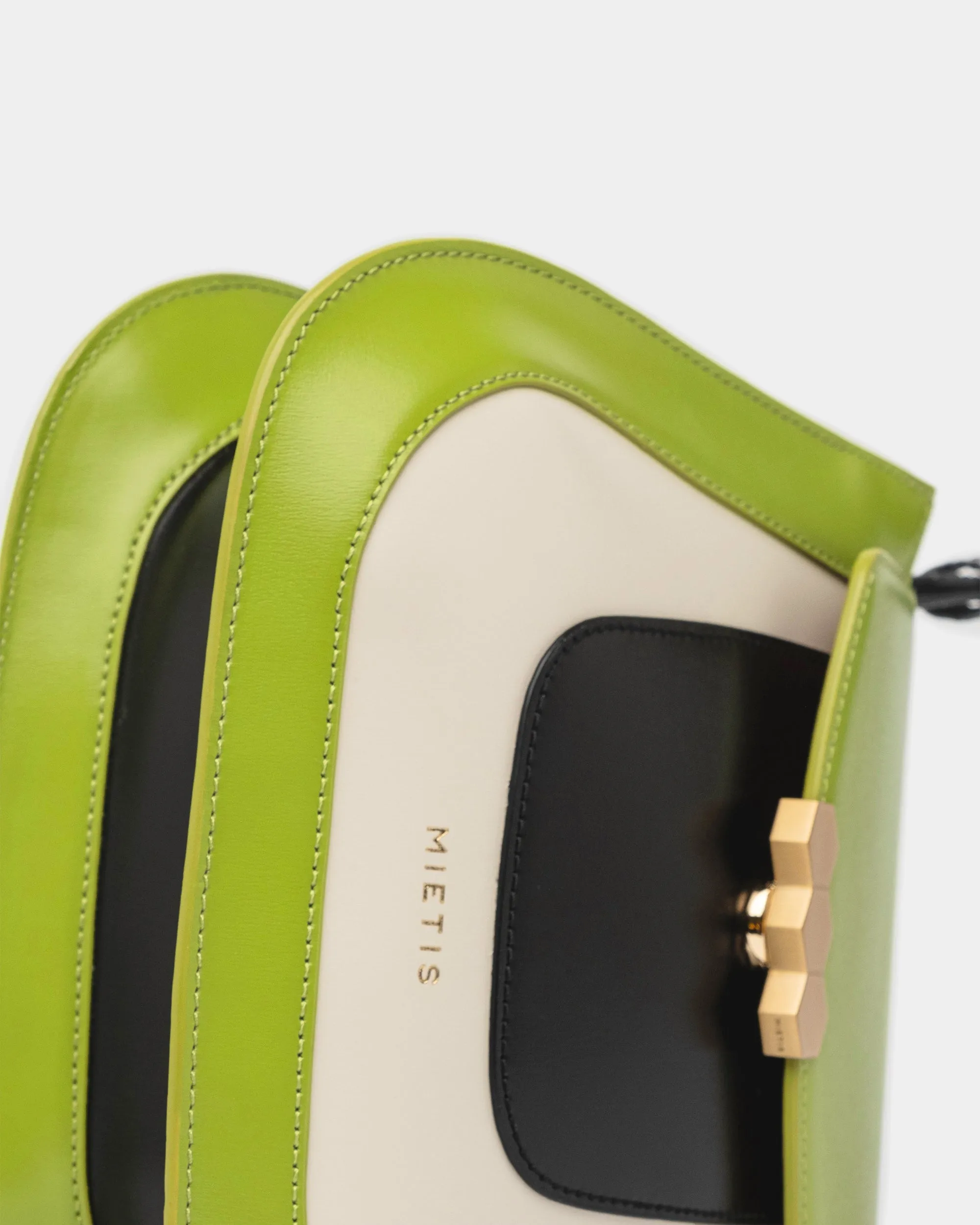 Jill Olive / White / Black